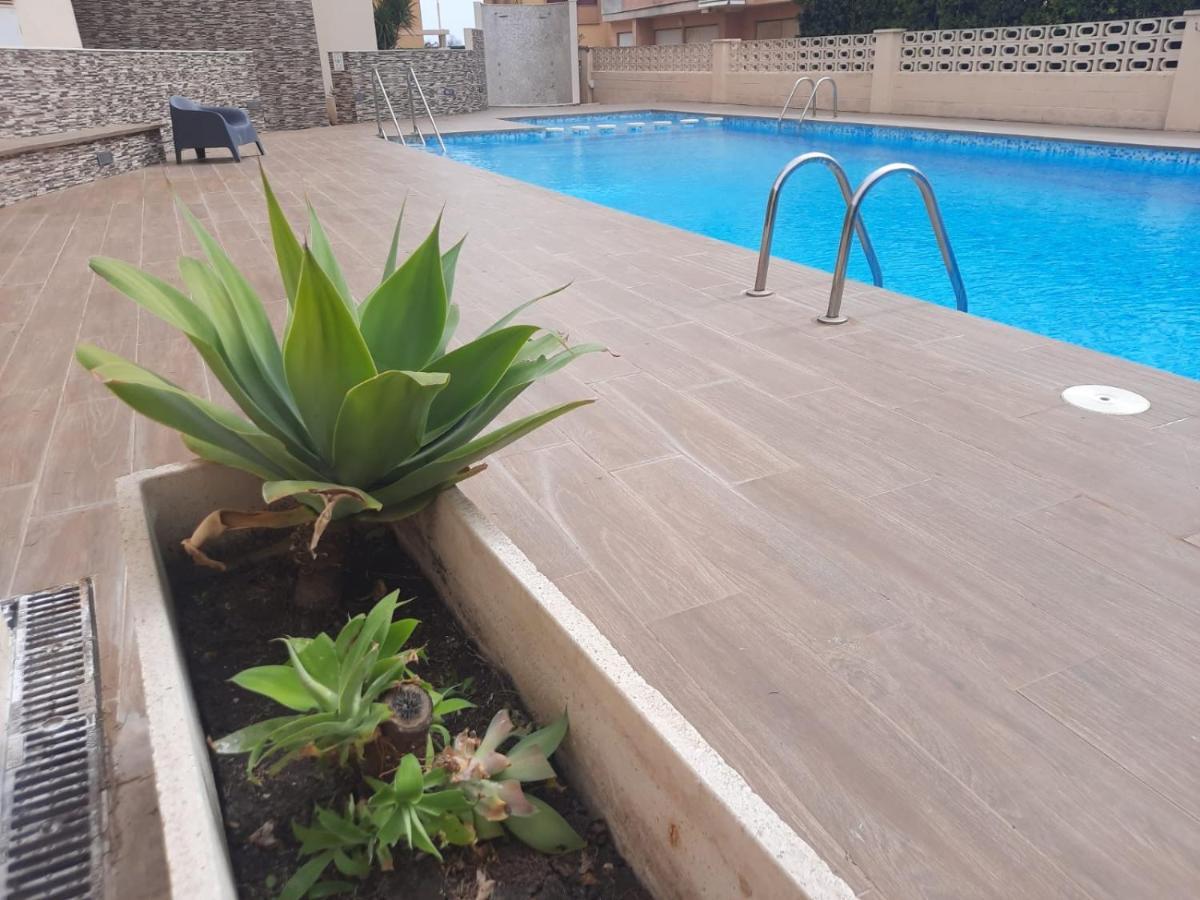 Apartamento A 100 Metros De La Playa Con Grande Terraza Y Vistas Al Mar Daimus Esterno foto