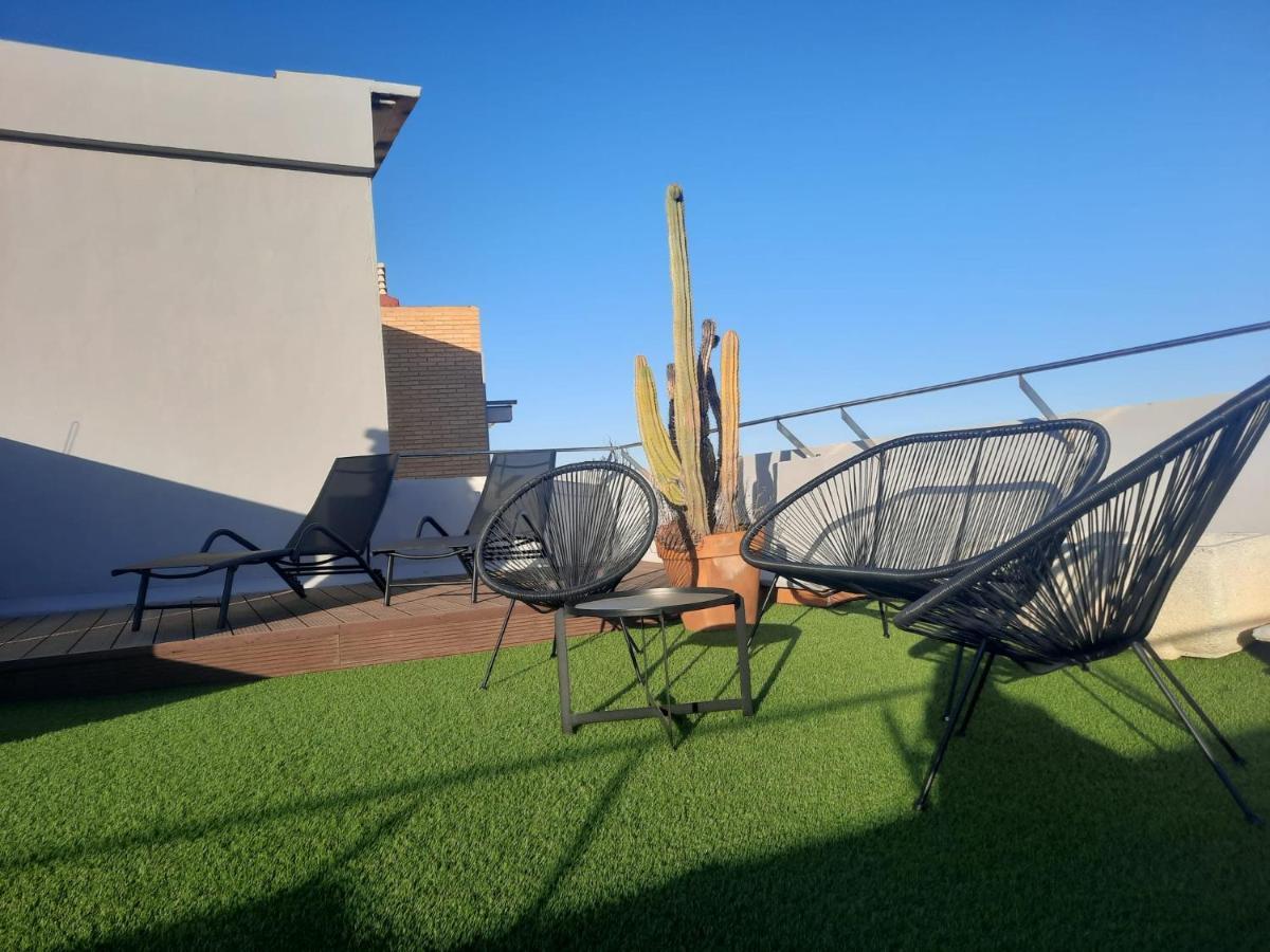 Apartamento A 100 Metros De La Playa Con Grande Terraza Y Vistas Al Mar Daimus Esterno foto