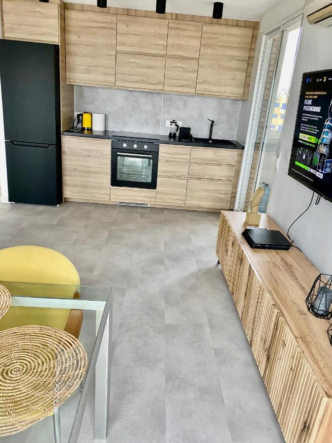 Apartamento A 100 Metros De La Playa Con Grande Terraza Y Vistas Al Mar Daimus Esterno foto